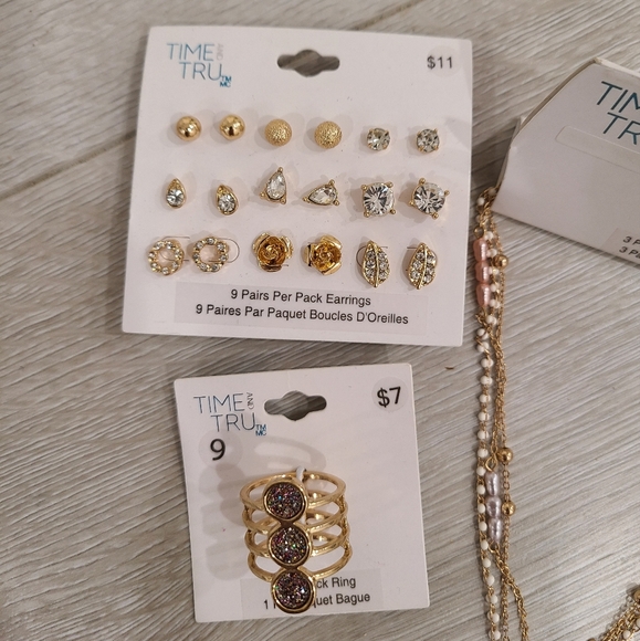 Time and Tru Jewelry Bundle - Picture 2 of 5